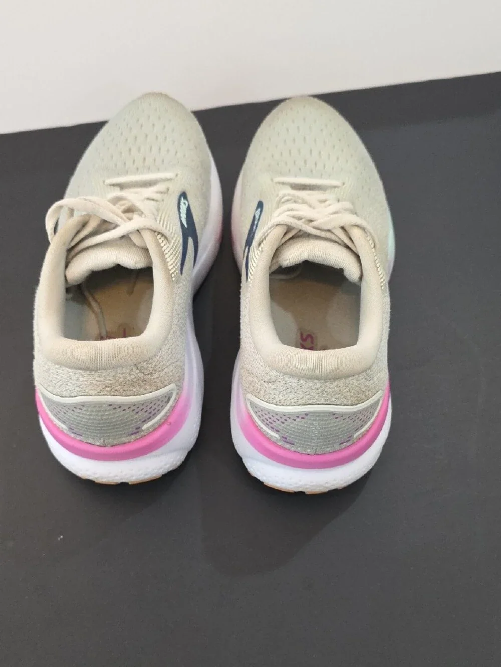 Brooks Ghost 16 Women’s Running Shoes - Beige with Pink and Navy Size 10